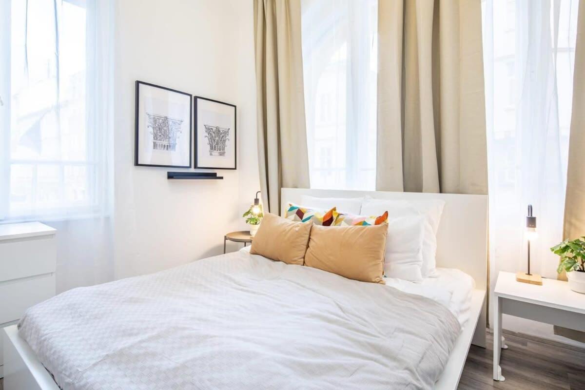 Extra Central Mini Studio - Lively Neighborhood Budapest Exterior foto